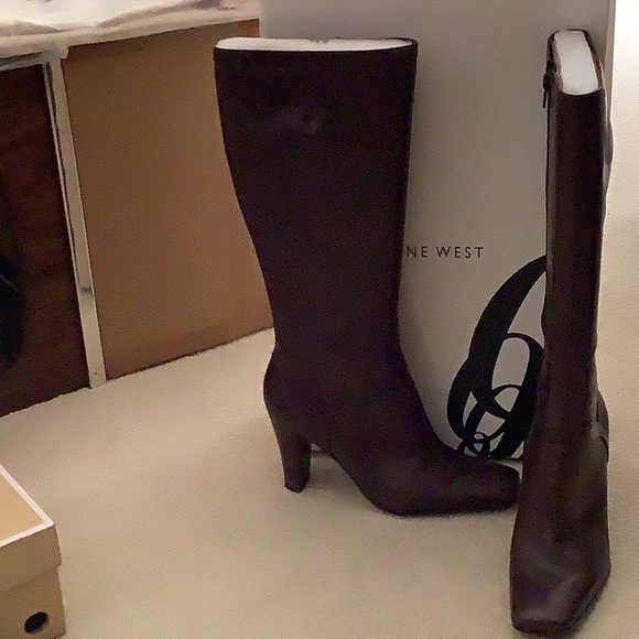 Brown high heel - Picture 2 of 3